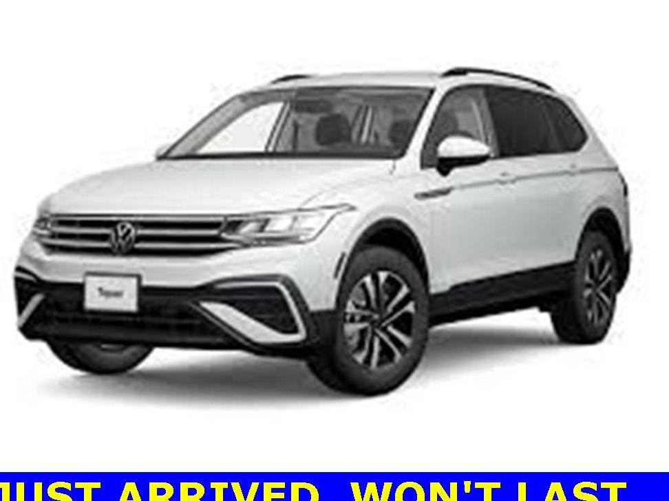 VOLKSWAGEN TIGUAN 2023 3VVRB7AX0PM044126 image