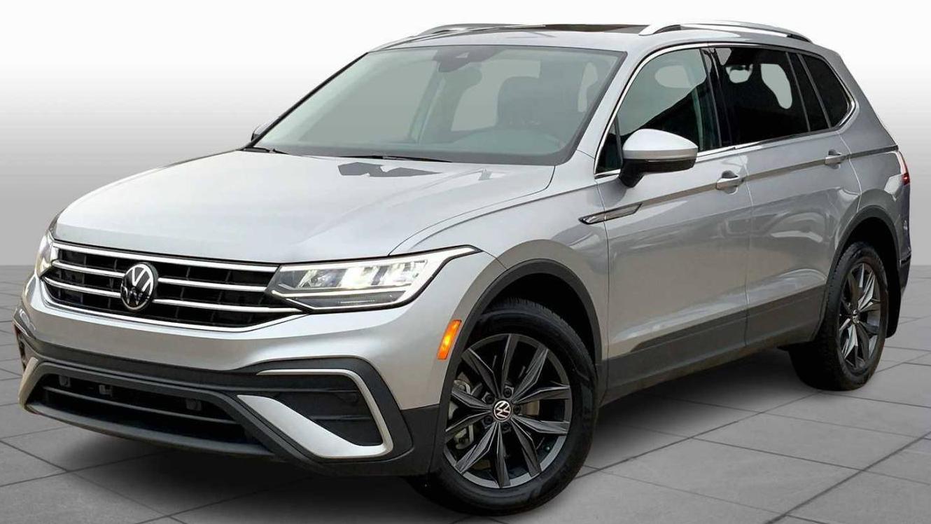 VOLKSWAGEN TIGUAN 2023 3VVNB7AX1PM124470 image