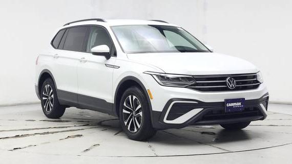 VOLKSWAGEN TIGUAN 2023 3VVRB7AX4PM120947 image