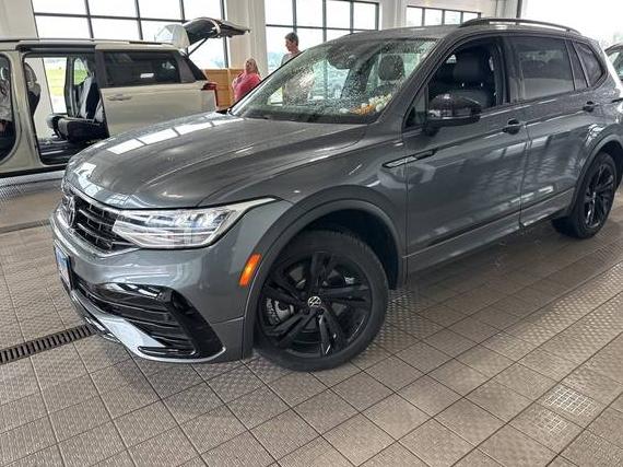 VOLKSWAGEN TIGUAN 2023 3VVCB7AX1PM057909 image