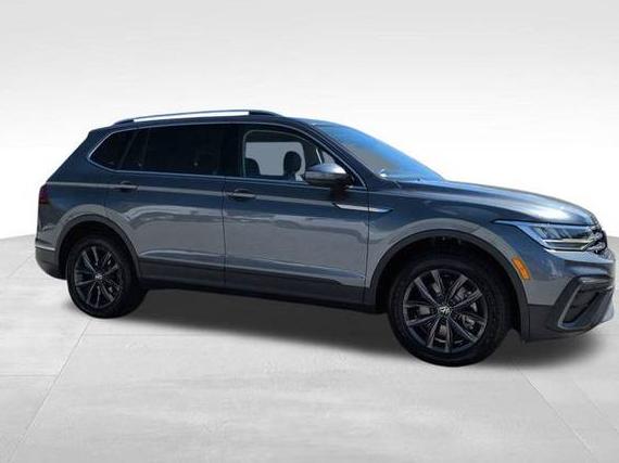 VOLKSWAGEN TIGUAN 2023 3VVNB7AX1PM105837 image