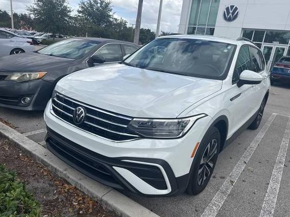 VOLKSWAGEN TIGUAN 2023 3VVRB7AX4PM087772 image