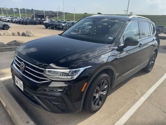 VOLKSWAGEN TIGUAN 2023 3VV3B7AX3PM082083 image