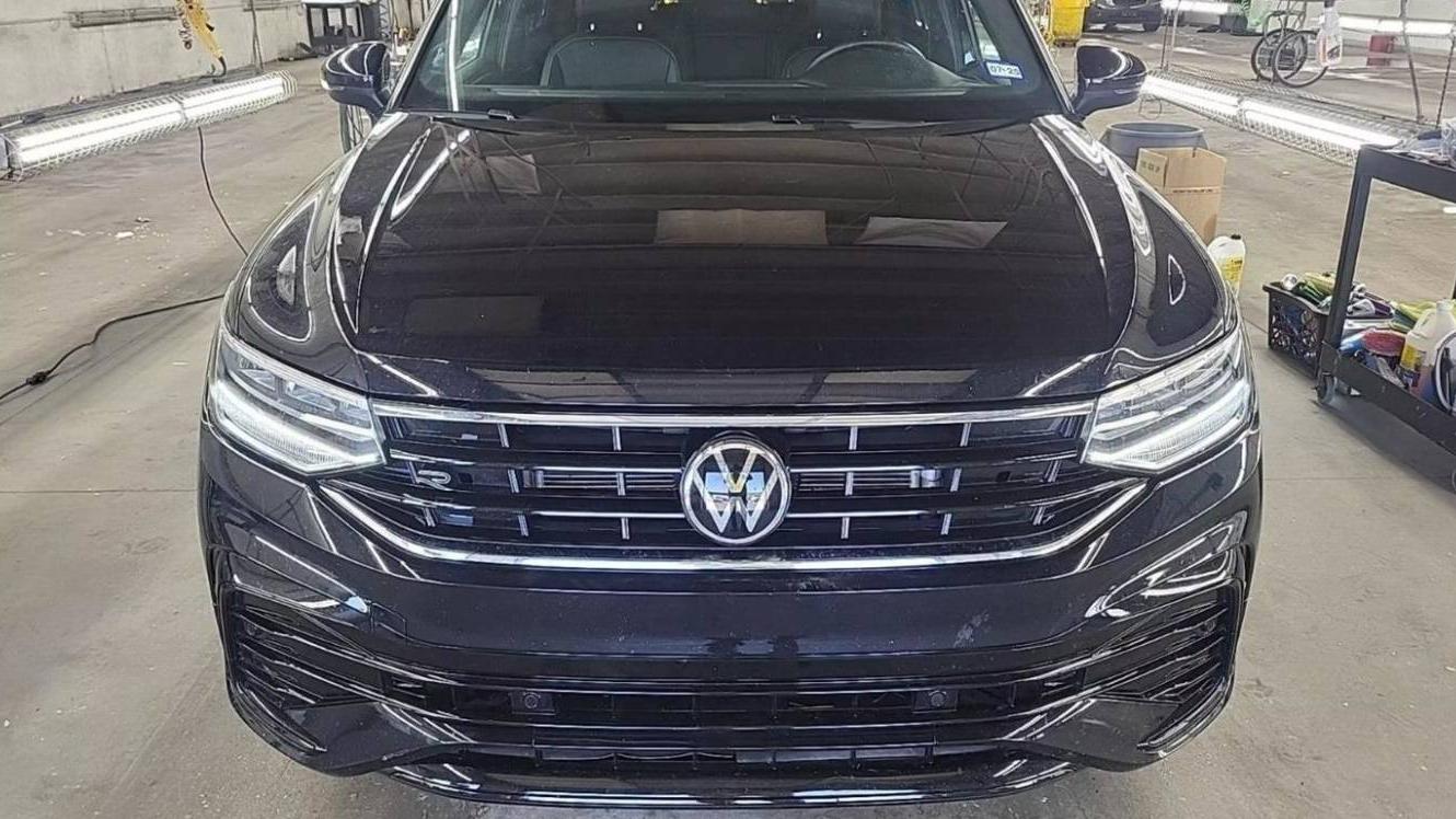 VOLKSWAGEN TIGUAN 2023 3VVCB7AX1PM104307 image