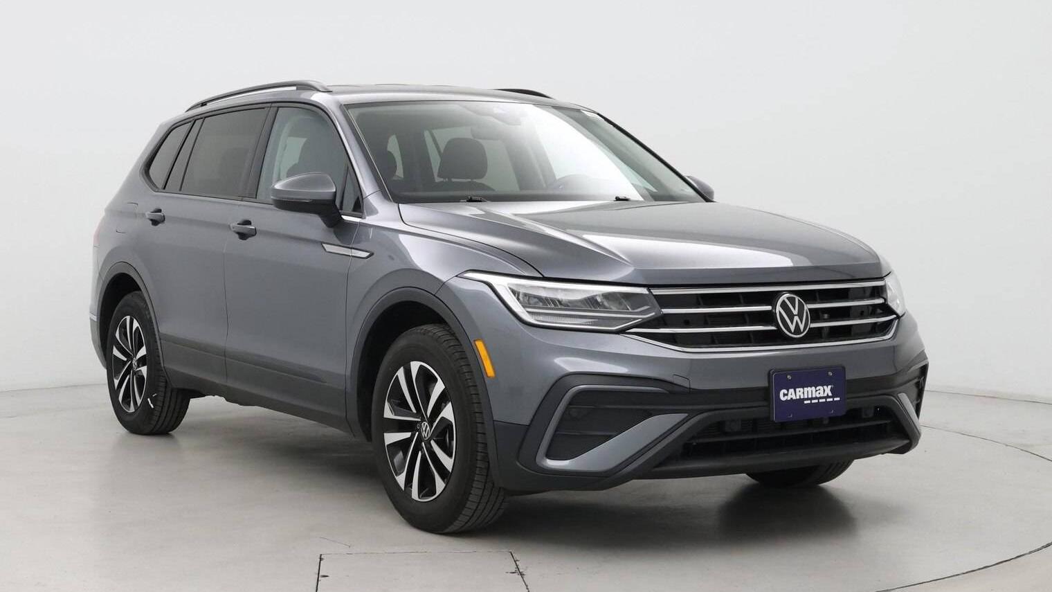 VOLKSWAGEN TIGUAN 2023 3VVRB7AX6PM037326 image