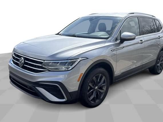 VOLKSWAGEN TIGUAN 2023 3VV3B7AX0PM067525 image