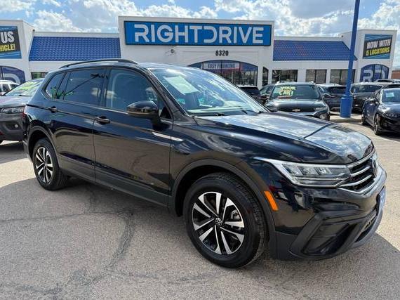 VOLKSWAGEN TIGUAN 2023 3VVRB7AX2PM138105 image