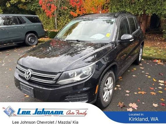 VOLKSWAGEN TIGUAN 2016 WVGAV7AX7GW600883 image