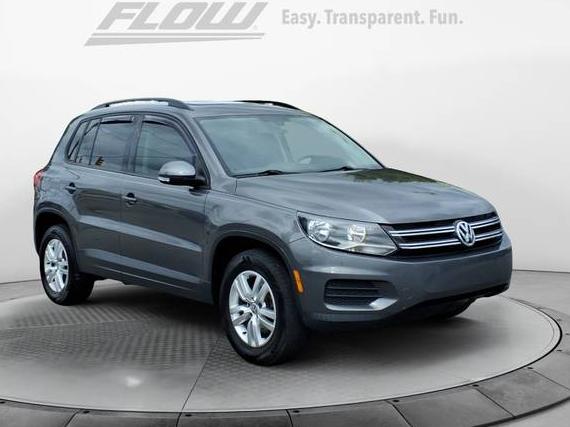 VOLKSWAGEN TIGUAN 2016 WVGBV7AX3GW598926 image
