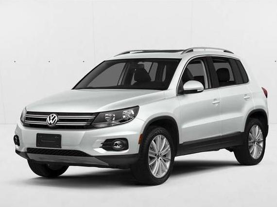 VOLKSWAGEN TIGUAN 2016 WVGBV7AX4GW610548 image