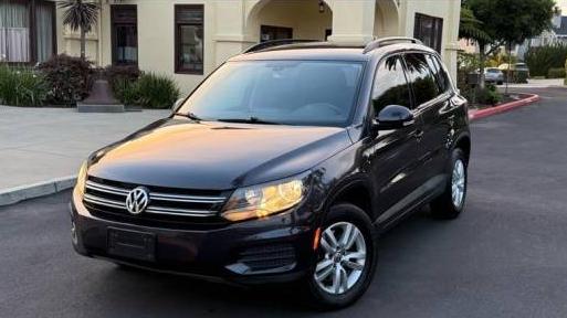 VOLKSWAGEN TIGUAN 2016 WVGAV7AX7GW601032 image