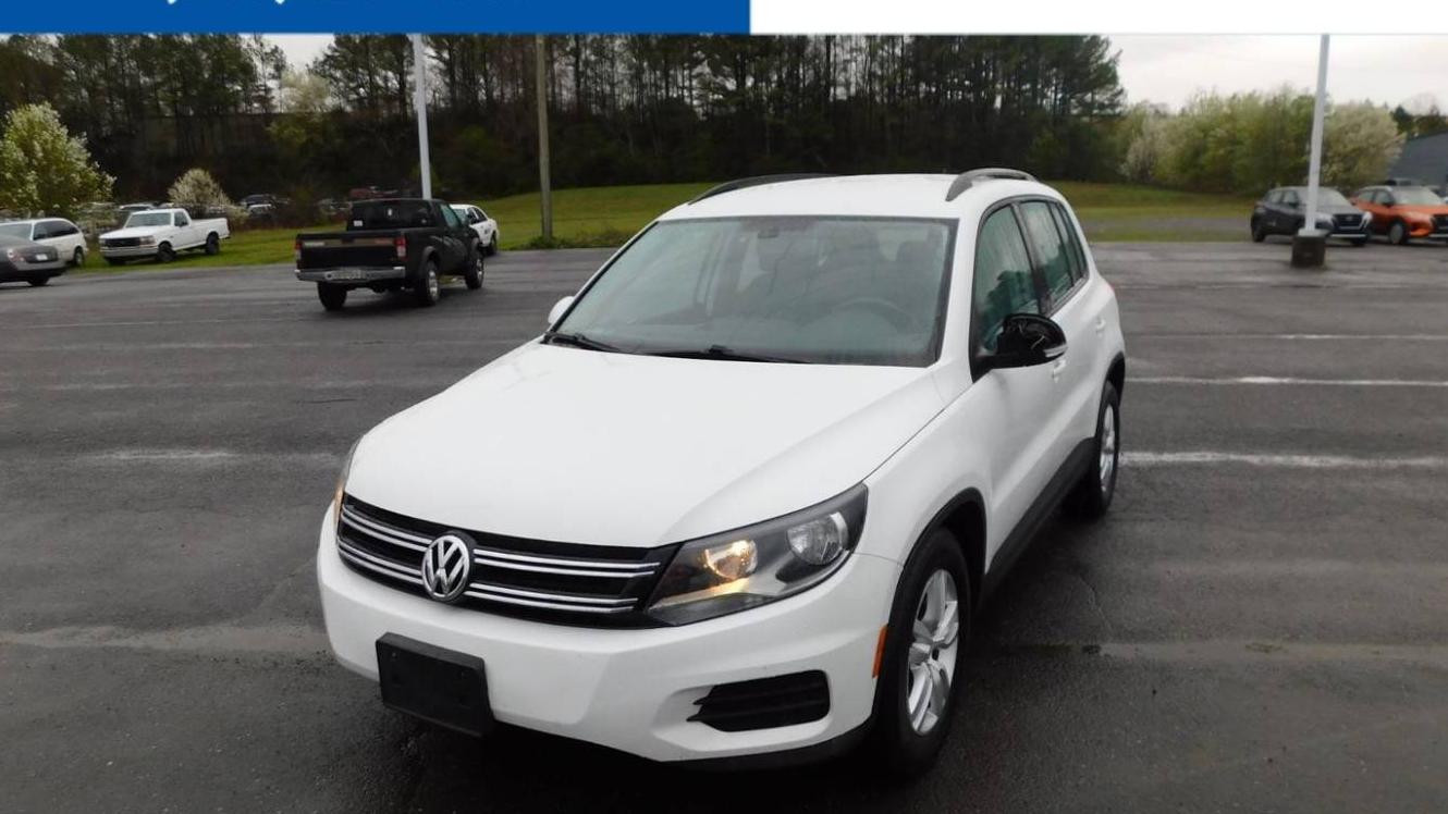 VOLKSWAGEN TIGUAN 2016 WVGBV7AX4GW005316 image