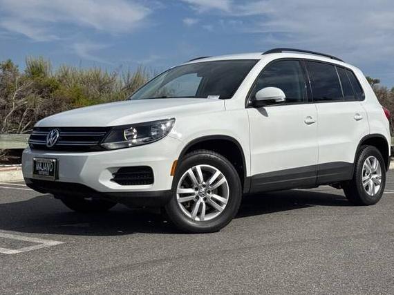 VOLKSWAGEN TIGUAN 2016 WVGAV7AX9GW598828 image