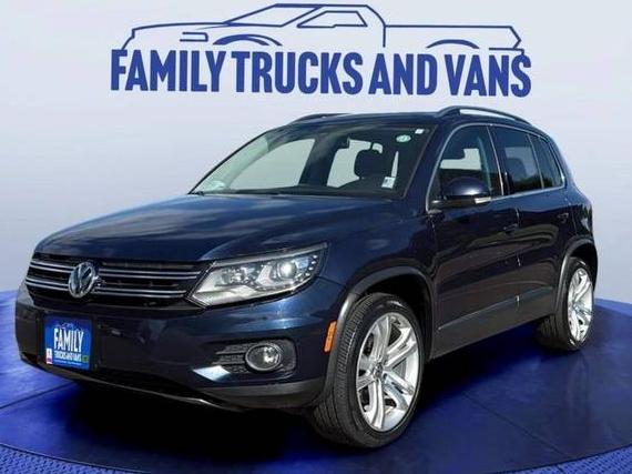 VOLKSWAGEN TIGUAN 2016 WVGBV7AX8GW581281 image
