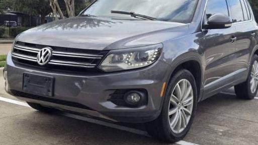 VOLKSWAGEN TIGUAN 2016 WVGBV7AXXGW044606 image