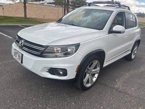 VOLKSWAGEN TIGUAN 2016 WVGAV7AX3GW024161 image