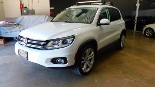 VOLKSWAGEN TIGUAN 2016 WVGBV7AX3GW550584 image