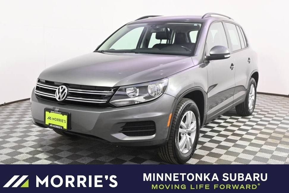 VOLKSWAGEN TIGUAN 2016 WVGAV7AX7GW524940 image