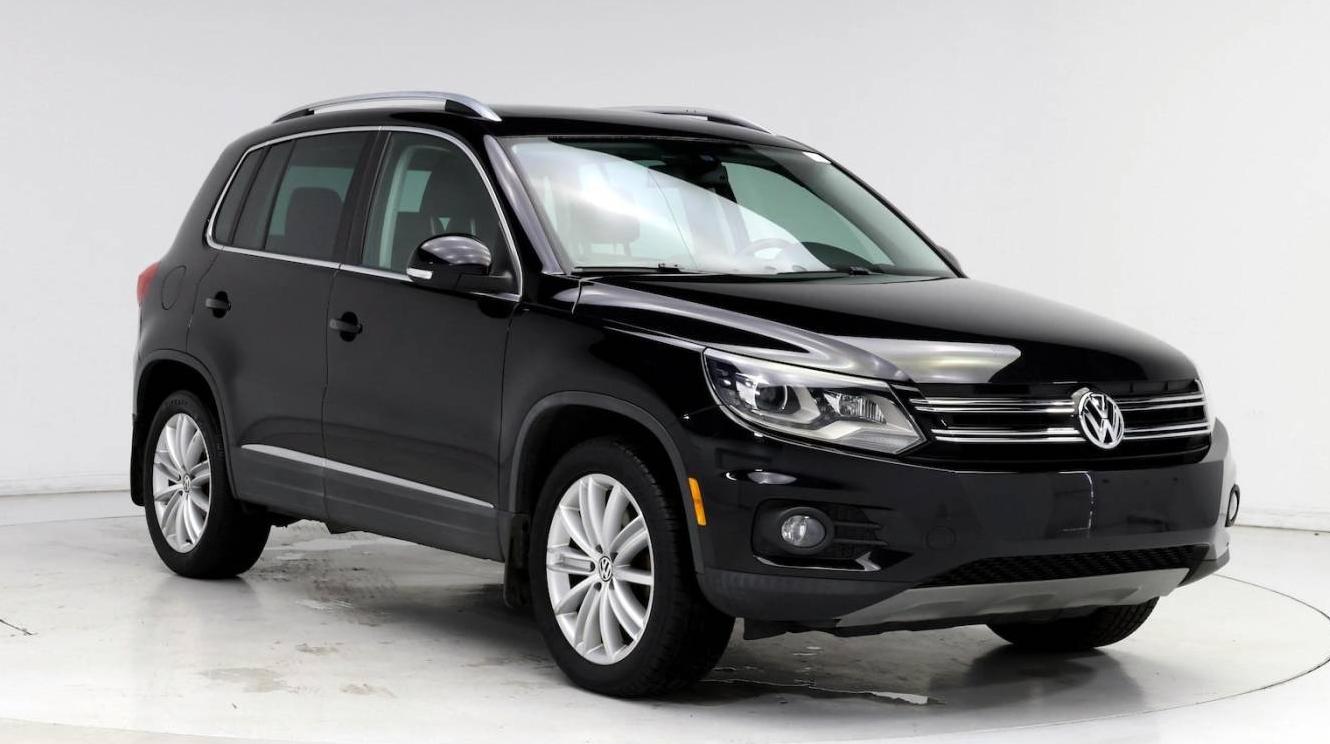 VOLKSWAGEN TIGUAN 2016 WVGAV7AX0GW559450 image