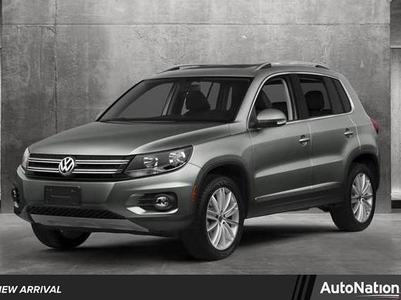 VOLKSWAGEN TIGUAN 2016 WVGBV7AX5GW515755 image