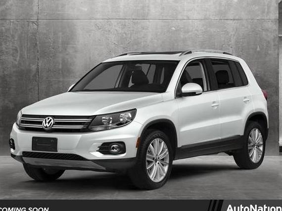 VOLKSWAGEN TIGUAN 2016 WVGAV7AX8GW576786 image