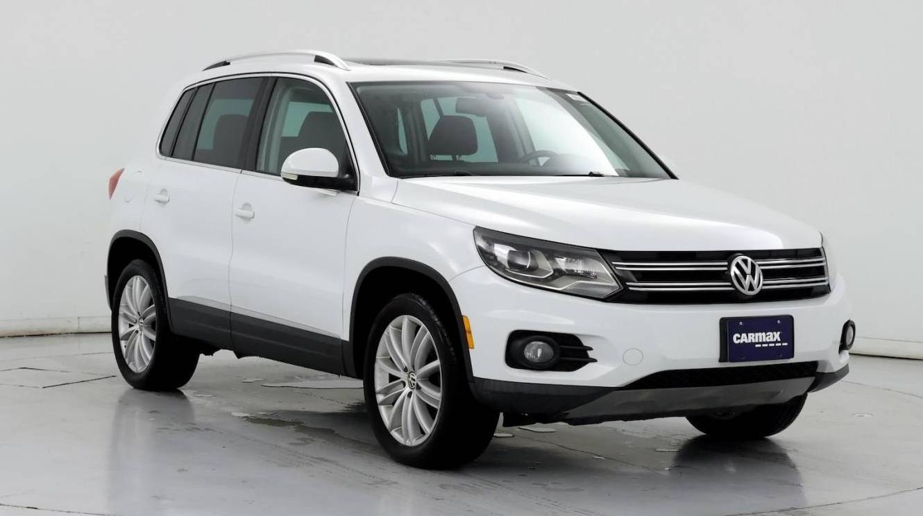 VOLKSWAGEN TIGUAN 2016 WVGBV7AX5GW542941 image