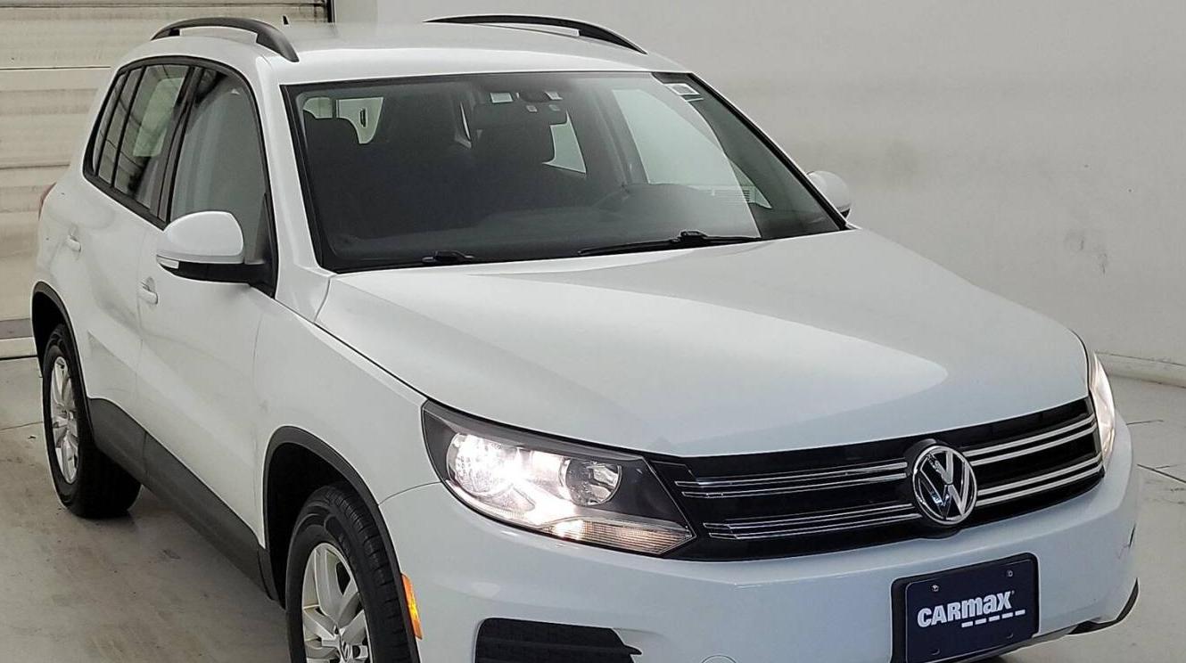 VOLKSWAGEN TIGUAN 2016 WVGBV7AX7GW558221 image