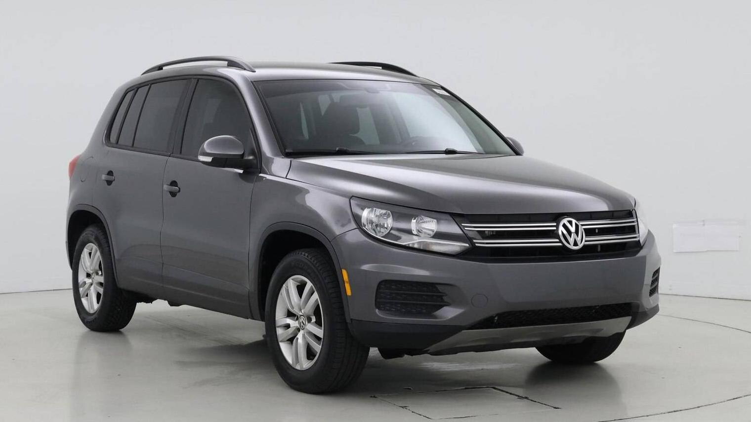 VOLKSWAGEN TIGUAN 2016 WVGAV7AX3GW572399 image