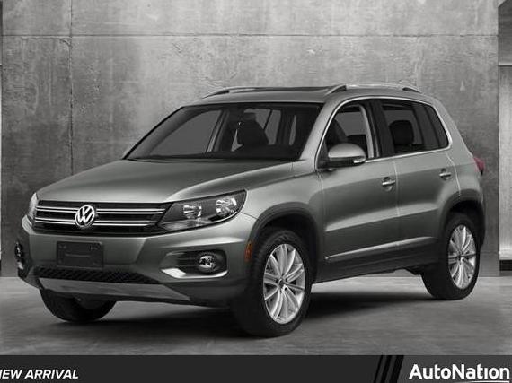 VOLKSWAGEN TIGUAN 2016 WVGBV7AX3GW563142 image