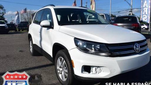 VOLKSWAGEN TIGUAN 2016 WVGBV7AX5GW530658 image