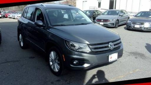 VOLKSWAGEN TIGUAN 2016 WVGBV7AX3GW526432 image