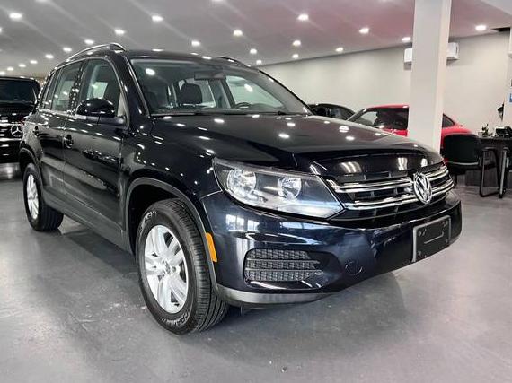 VOLKSWAGEN TIGUAN 2016 WVGBV7AX4GW577826 image