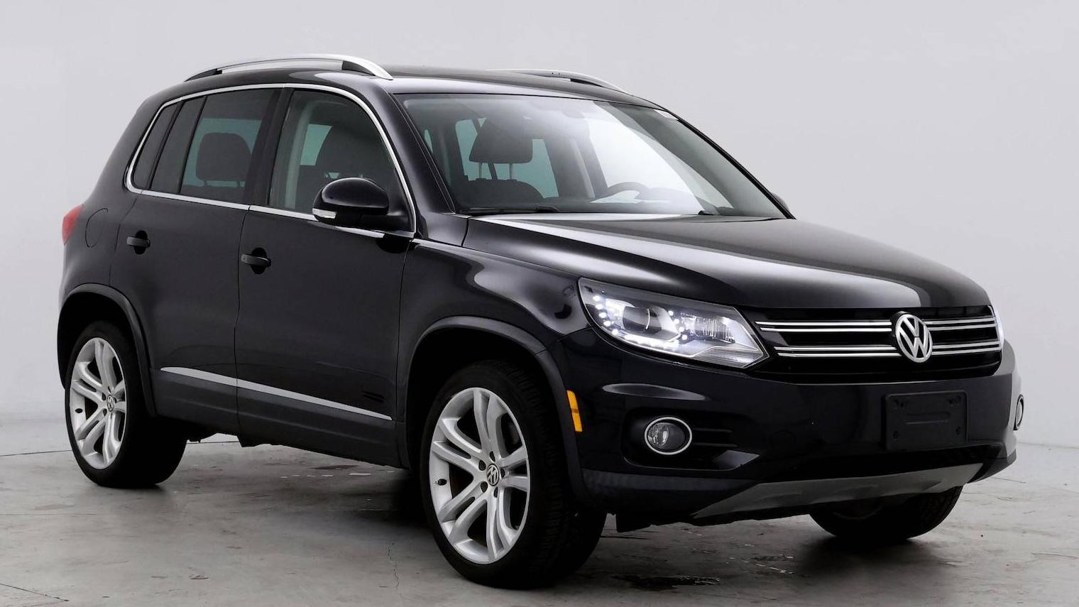 VOLKSWAGEN TIGUAN 2016 WVGAV7AX0GW596322 image