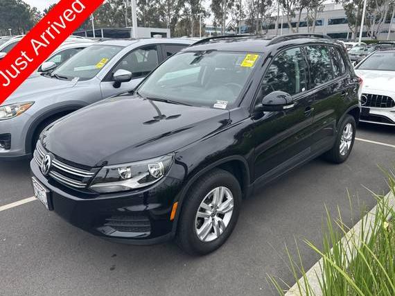 VOLKSWAGEN TIGUAN 2016 WVGAV7AX8GW599923 image