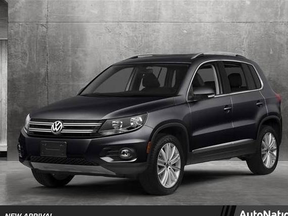VOLKSWAGEN TIGUAN 2016 WVGAV7AX1GW577729 image