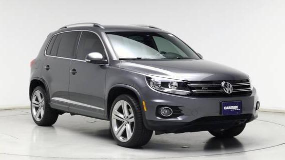 VOLKSWAGEN TIGUAN 2016 WVGAV7AX2GW597150 image