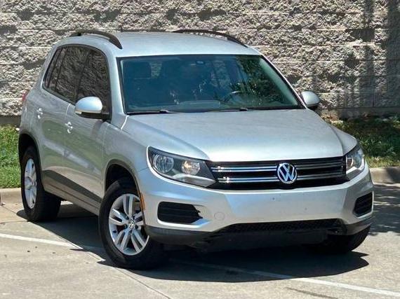 VOLKSWAGEN TIGUAN 2016 WVGAV7AX1GW006452 image