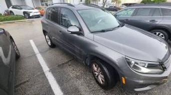 VOLKSWAGEN TIGUAN 2016 WVGAV7AX5GW558875 image