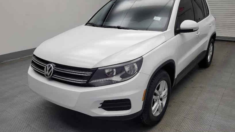 VOLKSWAGEN TIGUAN 2016 WVGAV7AX0GW515030 image