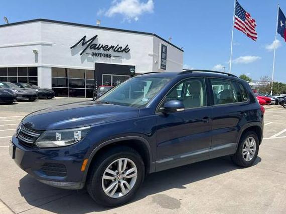 VOLKSWAGEN TIGUAN 2016 WVGAV7AX3GW527270 image