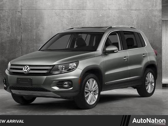 VOLKSWAGEN TIGUAN 2016 WVGBV7AX5GW613734 image