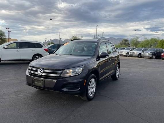 VOLKSWAGEN TIGUAN 2016 WVGAV7AX3GW528306 image