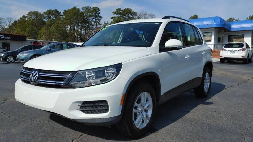 VOLKSWAGEN TIGUAN 2016 WVGAV7AX4GW571147 image