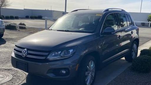 VOLKSWAGEN TIGUAN 2016 WVGAV7AX7GW588296 image