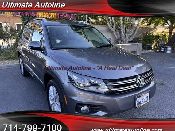 VOLKSWAGEN TIGUAN 2016 WVGAV7AX8GW028920 image