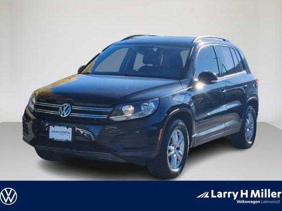 VOLKSWAGEN TIGUAN 2016 WVGBV7AX3GW597887 image