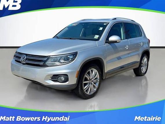 VOLKSWAGEN TIGUAN 2016 WVGAV7AX4GW606740 image