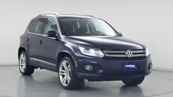 VOLKSWAGEN TIGUAN 2016 WVGBV7AX6GW532838 image