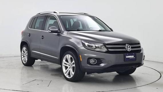 VOLKSWAGEN TIGUAN 2016 WVGAV7AX4GW522790 image