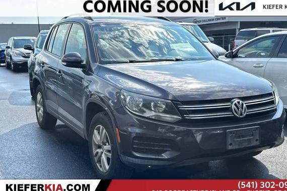VOLKSWAGEN TIGUAN 2016 WVGAV7AX1GW564236 image